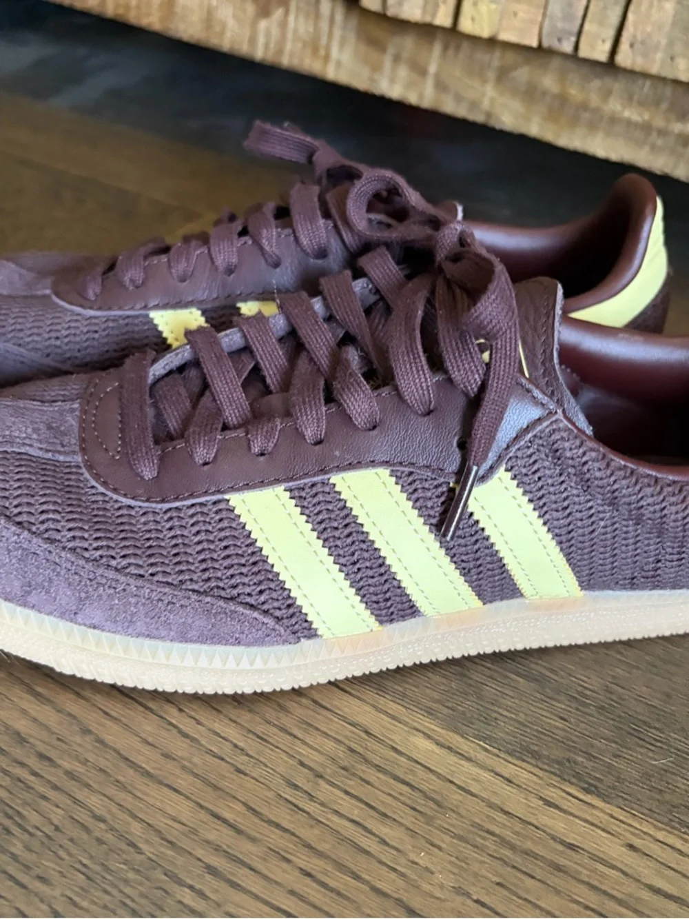 Women's Adidas Samba OG - Shadow Brown/Powder Yellow size 9 - Picture 10 of 14